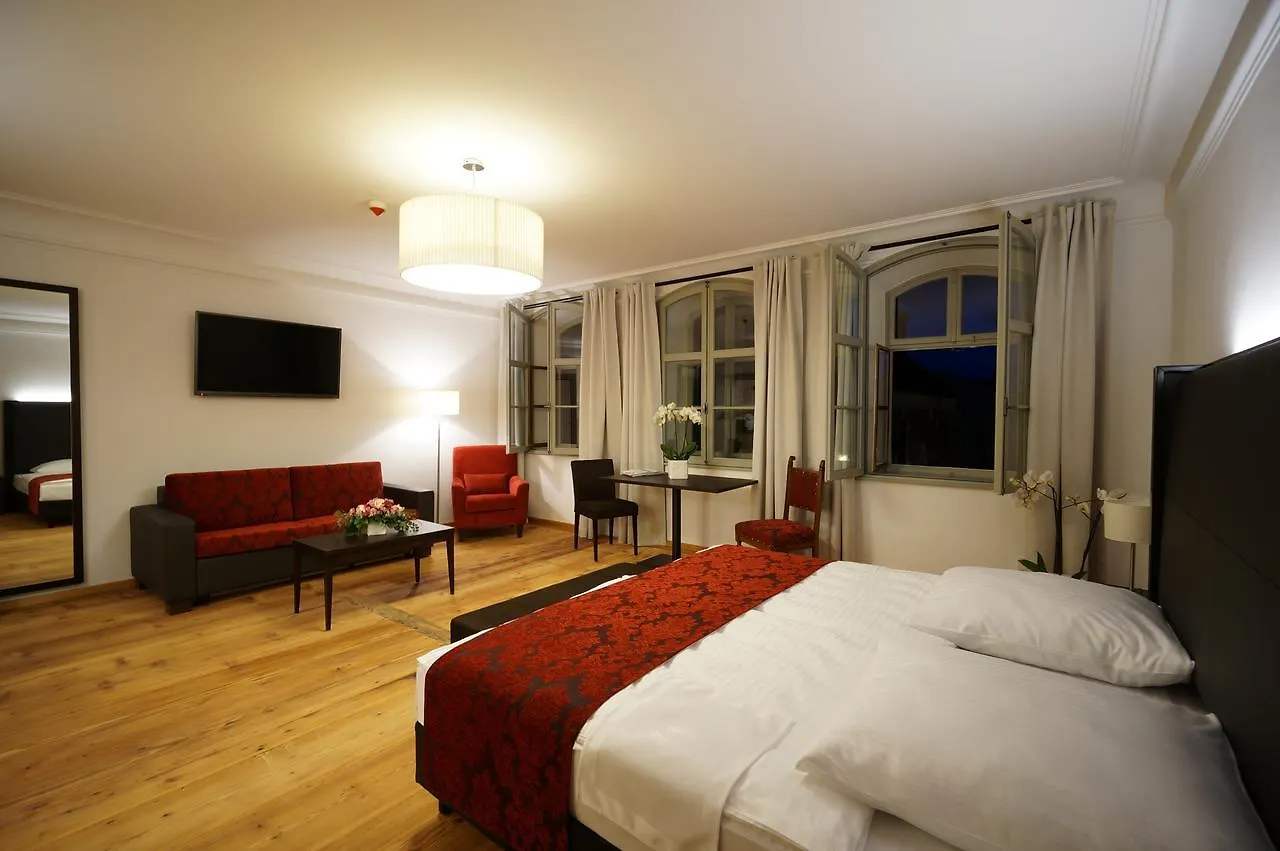 Boutique Hotel Hardthaus Kraiburg am Inn 4*,  Duitsland